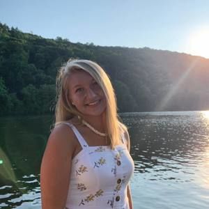 Meet your Posher, Hailey